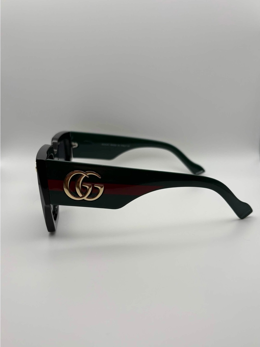 Gucci Women’s Sunglasses - Picture 3 of 3
